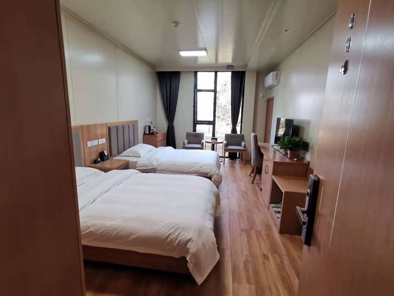 許昌龍?jiān)?></div>
                        <span id=