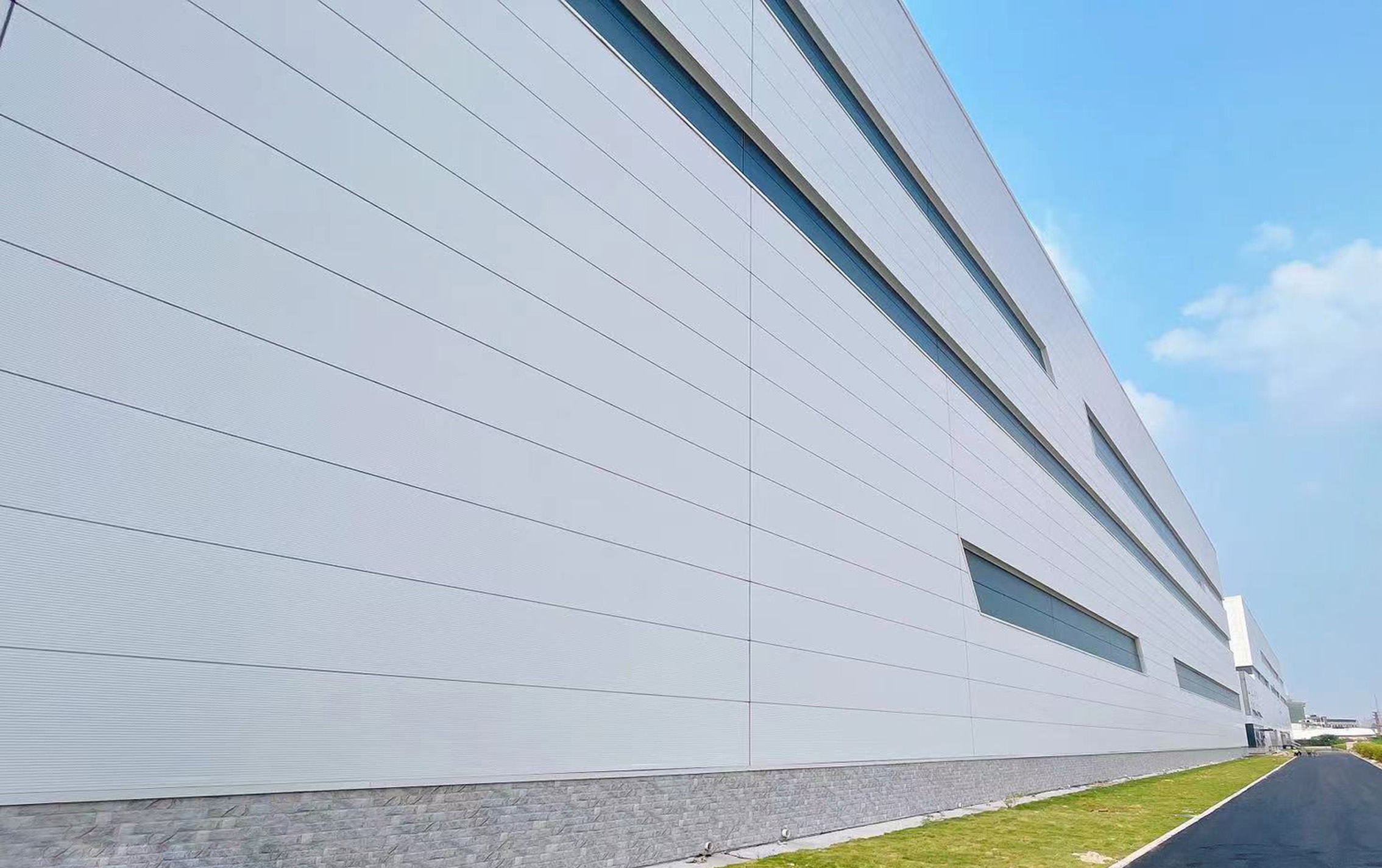 天豐巖棉夾芯板項(xiàng)目